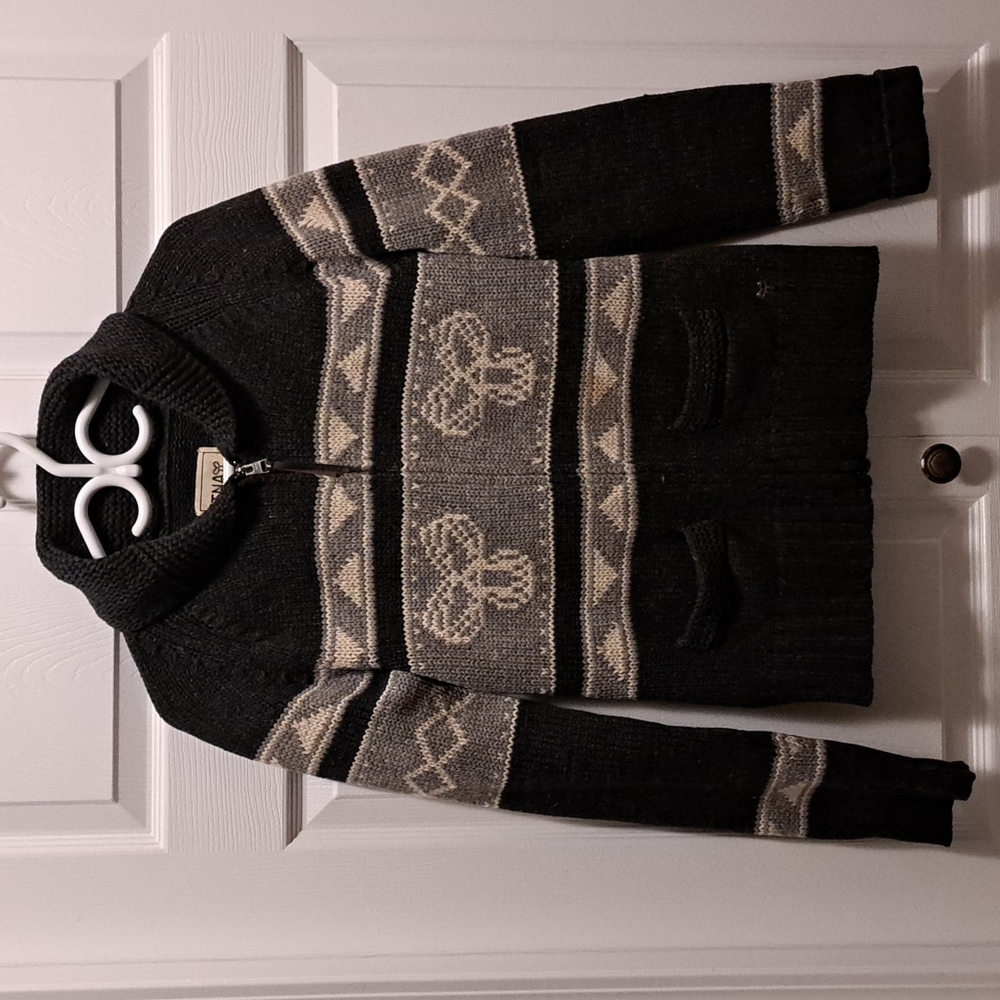 TNA Black and Cream Zip-Up Patterned Women's Sweater